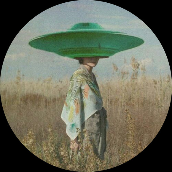 Meet your Posher, Andrea - Picture 1 of 1